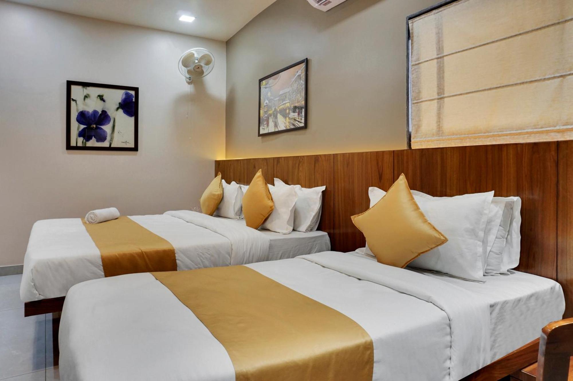 Hotel Sayba Executive Púna Kültér fotó
